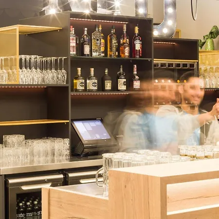 - The Niu, Cobbles By Ihg 3* Essen