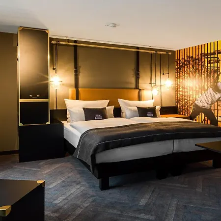 - The Niu, Cobbles By Ihg 3* Essen