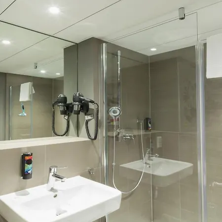 - The Niu, Cobbles By Ihg 3*