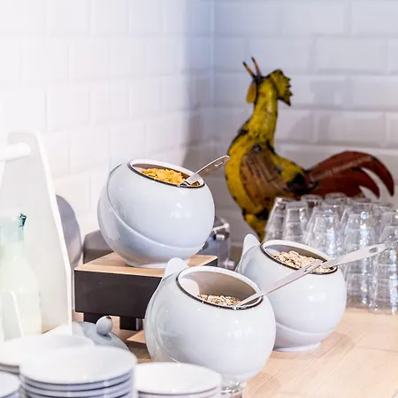 Hotel - The Niu, Cobbles By Ihg