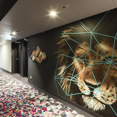 Otel - The Niu, Cobbles By Ihg 3*