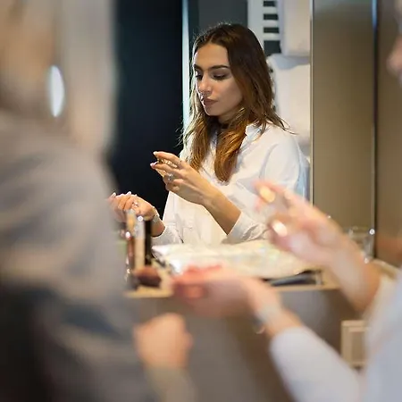 Hotel - The Niu, Cobbles By Ihg