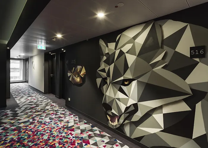 Hotel - The Niu, Cobbles By Ihg