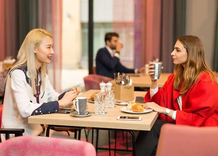 - The Niu, Cobbles By Ihg 3* 埃森